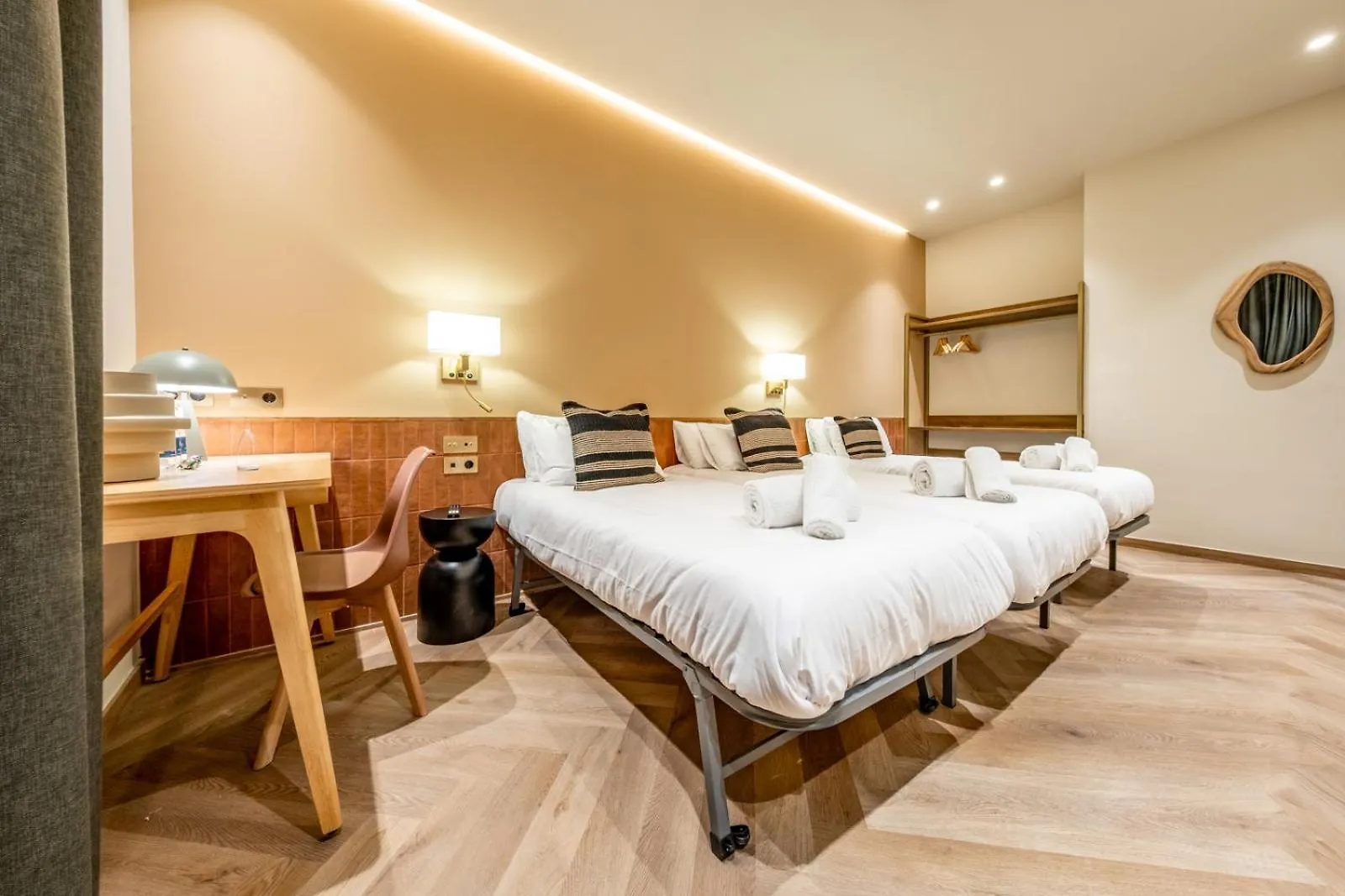 Hostal Ambos Mundos Barcellona Spagna
